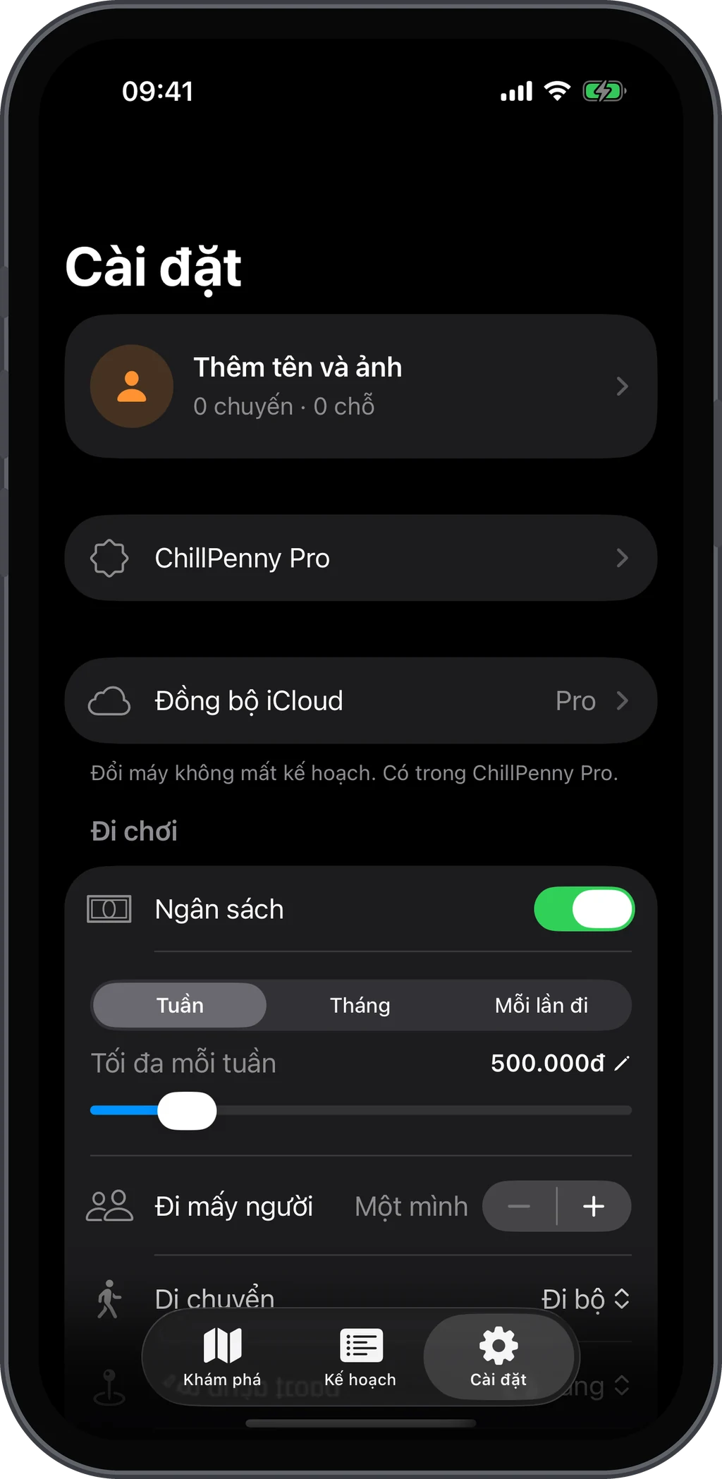 The Settings screen: profile, ChillPenny Pro, iCloud sync and a limit of 500,000 VND a week